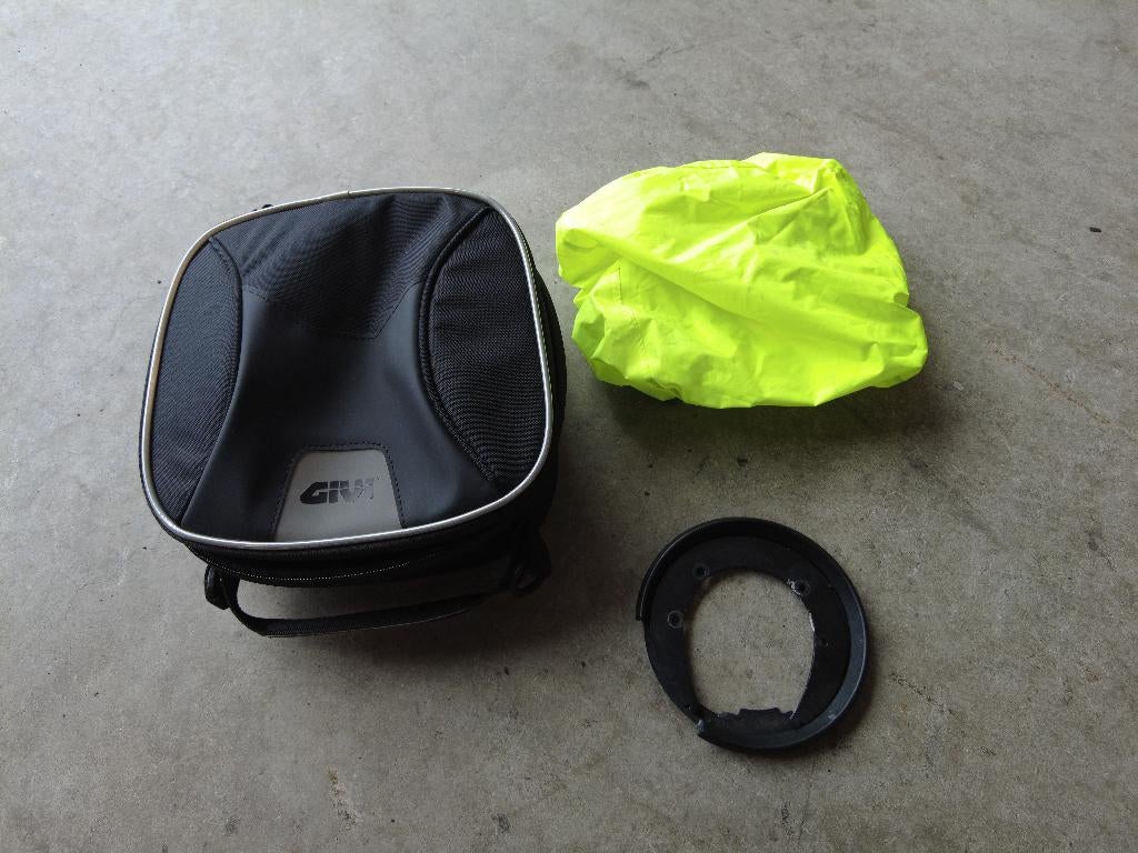 Suzuki DL650 V-Strom Tankdoptas afneembaar met slotje, Ophalen of Verzenden, Gebruikt