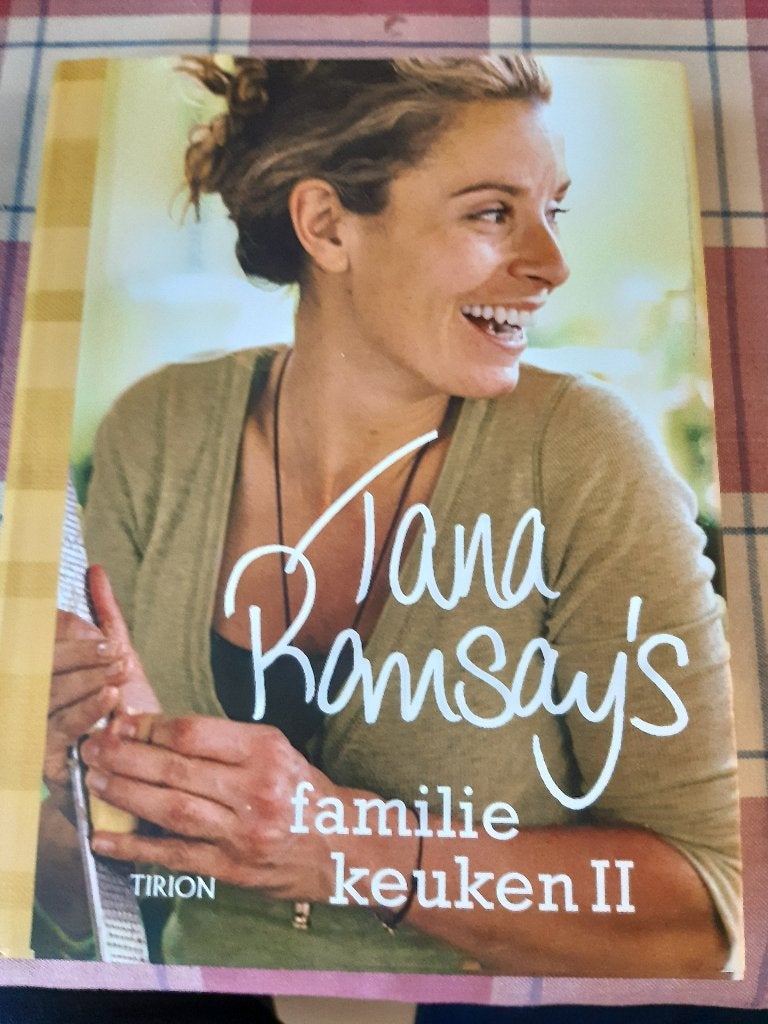 Tana ramsays:familie keuken.deel 2.hardcover. Gordon ramsay., Ophalen, Gelezen, Tana ramsays, Italië