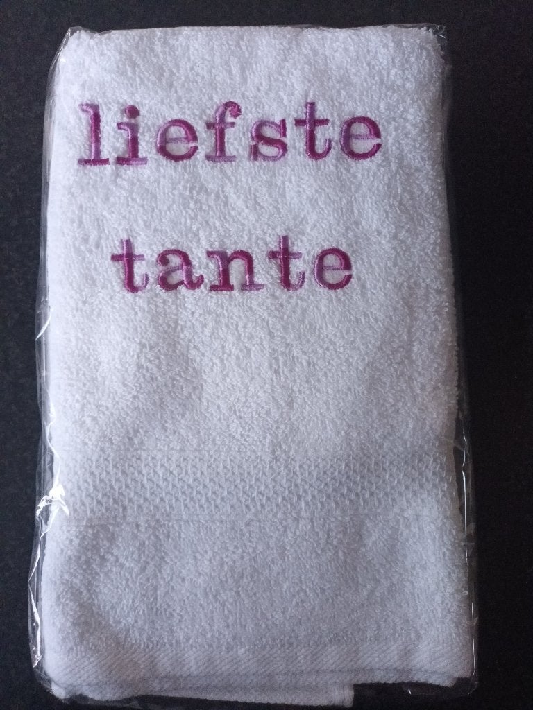 Nieuw geborduurde witte handdoek liefste tante paars gemelee, Ophalen of Verzenden, Nieuw, Wit, Handdoek