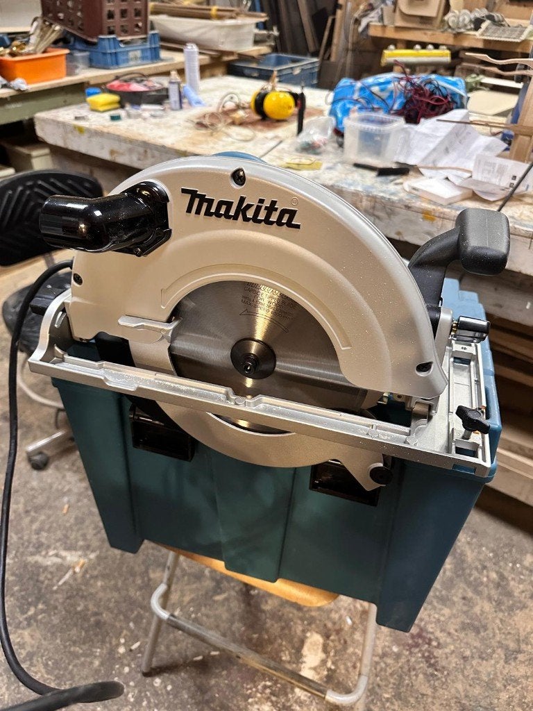 Makita 5903R _ Cirkelzaag _Nieuw - nooit gebruikt, Cirkelzaag, Nieuw, Ophalen of Verzenden, Makita