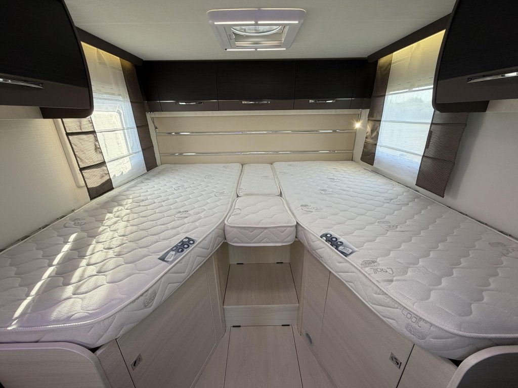 Chausson Welcome 727 GA, Levelsysteem, Fietslift, Zonnepanee, Caravans en Kamperen, Campers, Koelkast, Fiat, 7 tot 8 meter, Luifel