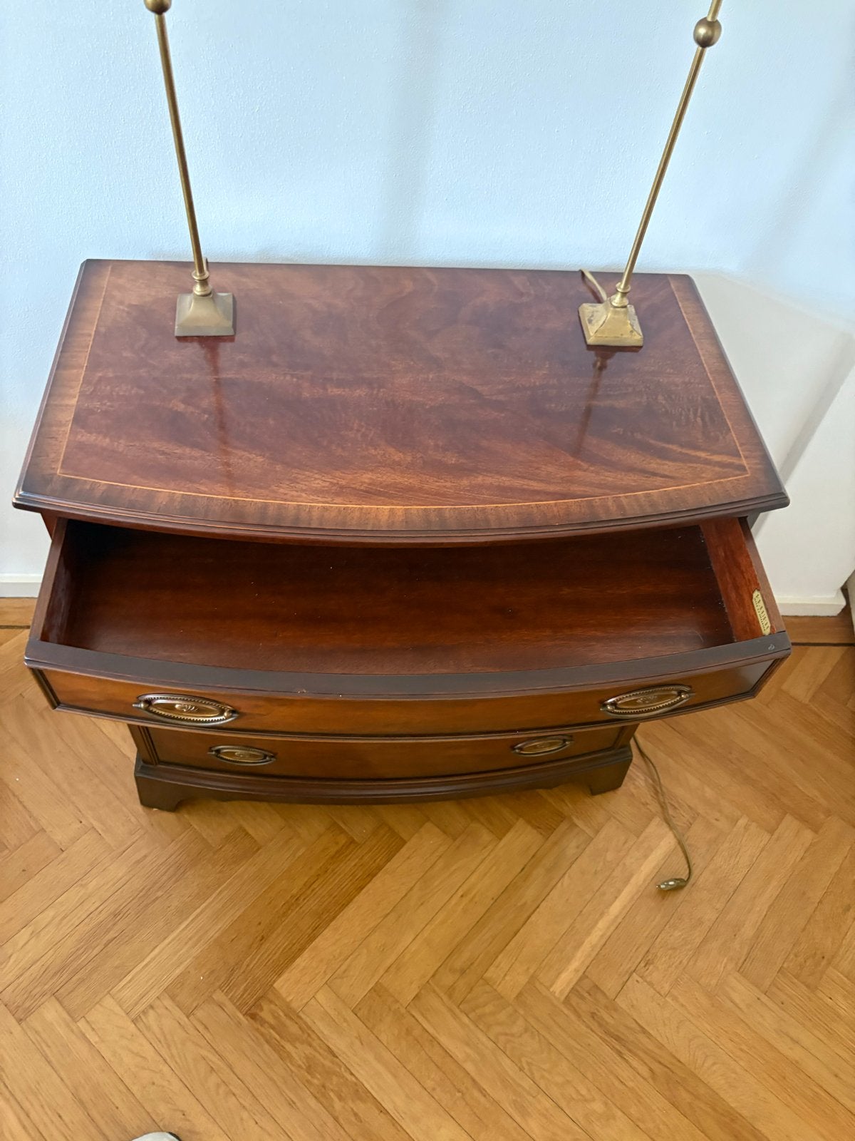Set van twee klassieke houten kastjes, Ophalen
