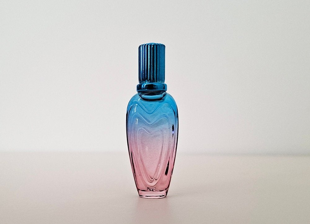 Escada parfum miniatuur Island Kiss - EDT, Verzamelen, Parfumverzamelingen, Ophalen of Verzenden, Zo goed als nieuw, Miniatuur