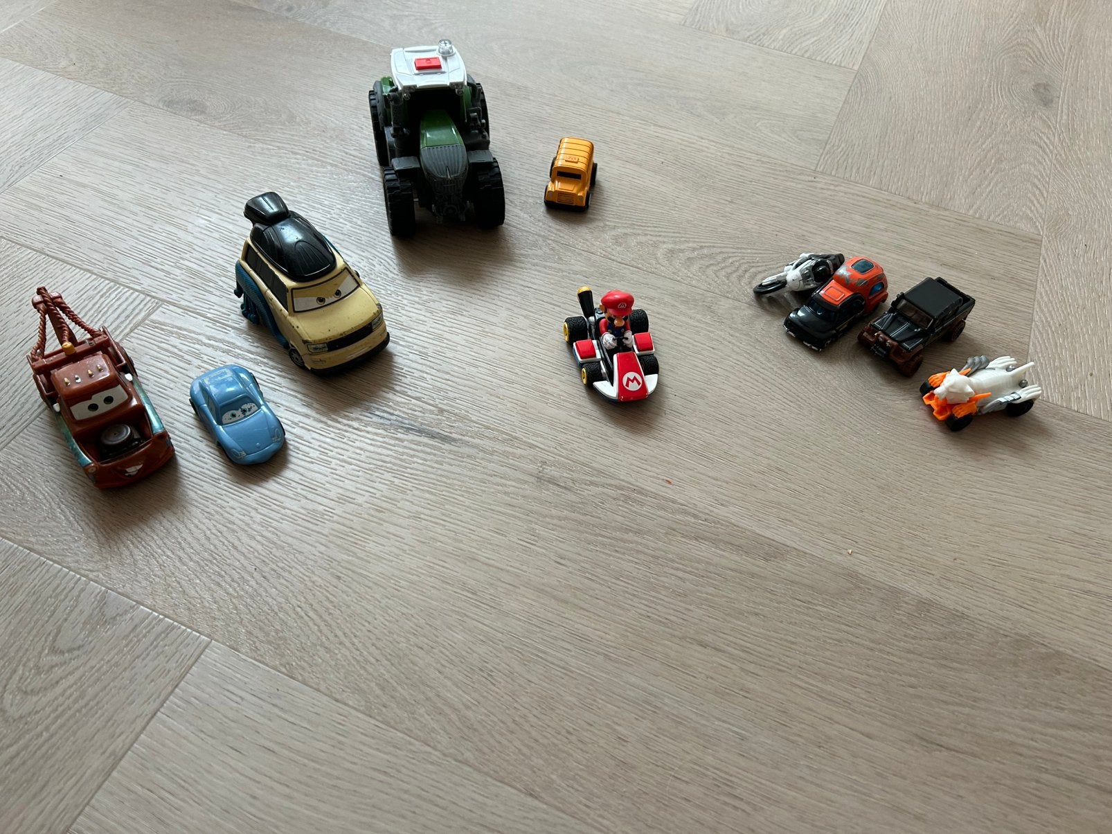 Cars, hotwheels, mario kart en diversen, Ophalen, Gebruikt