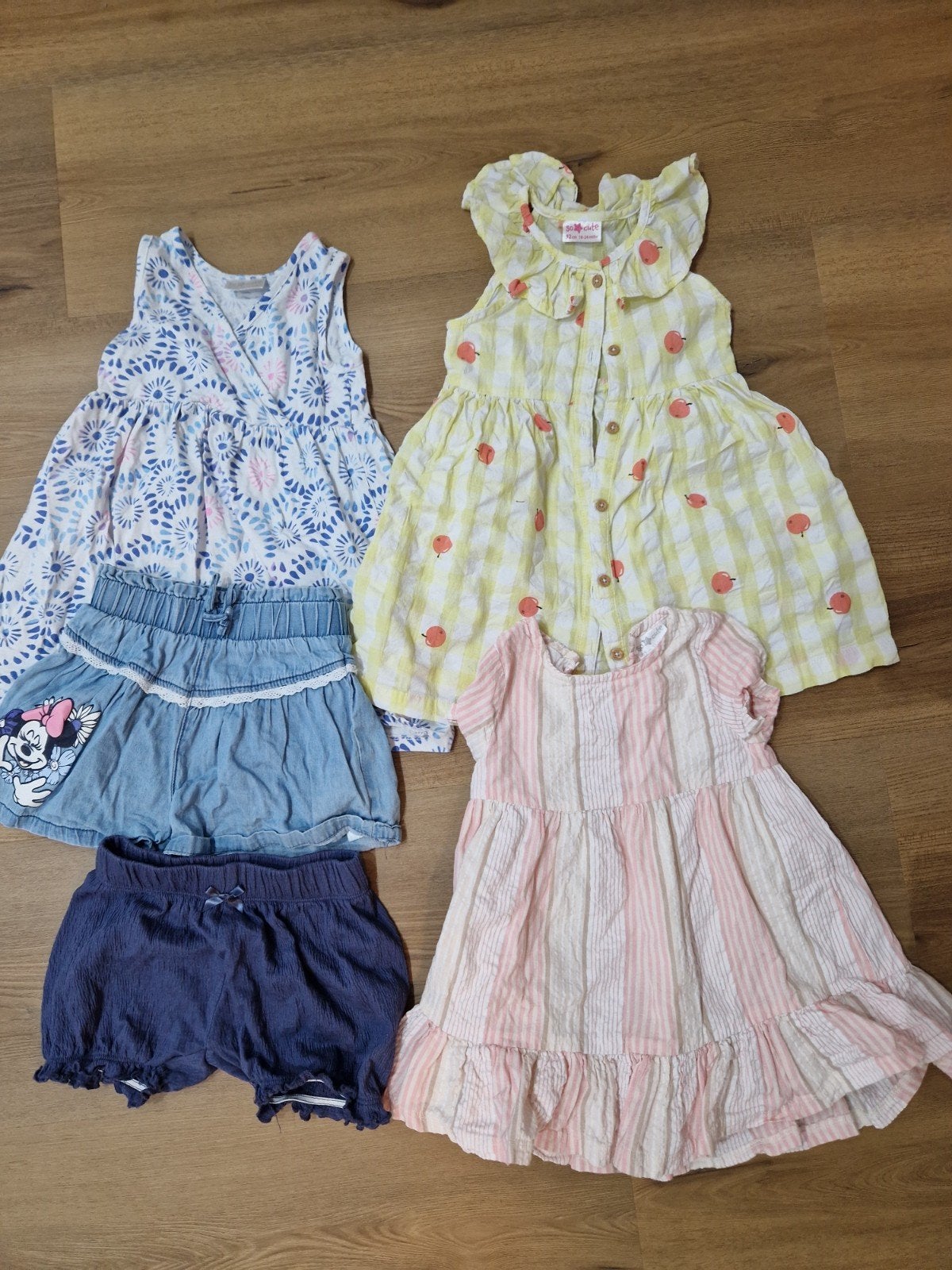 Zomerkleding pakket voor meisjes - jurkjes  en korte broekje, Ophalen, Gebruikt, Meisje, Setje