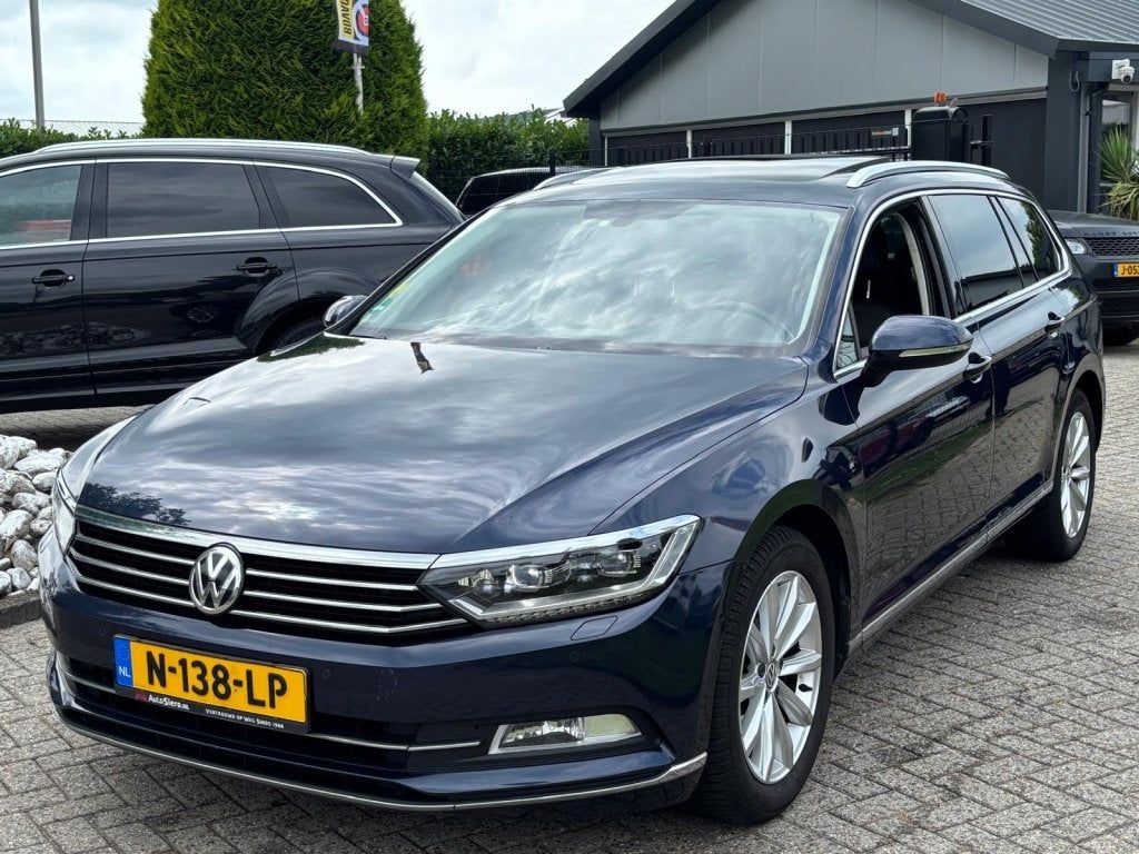 Volkswagen Passat Variant 2.0 TDI Highline 2016 Pano Leer Xe