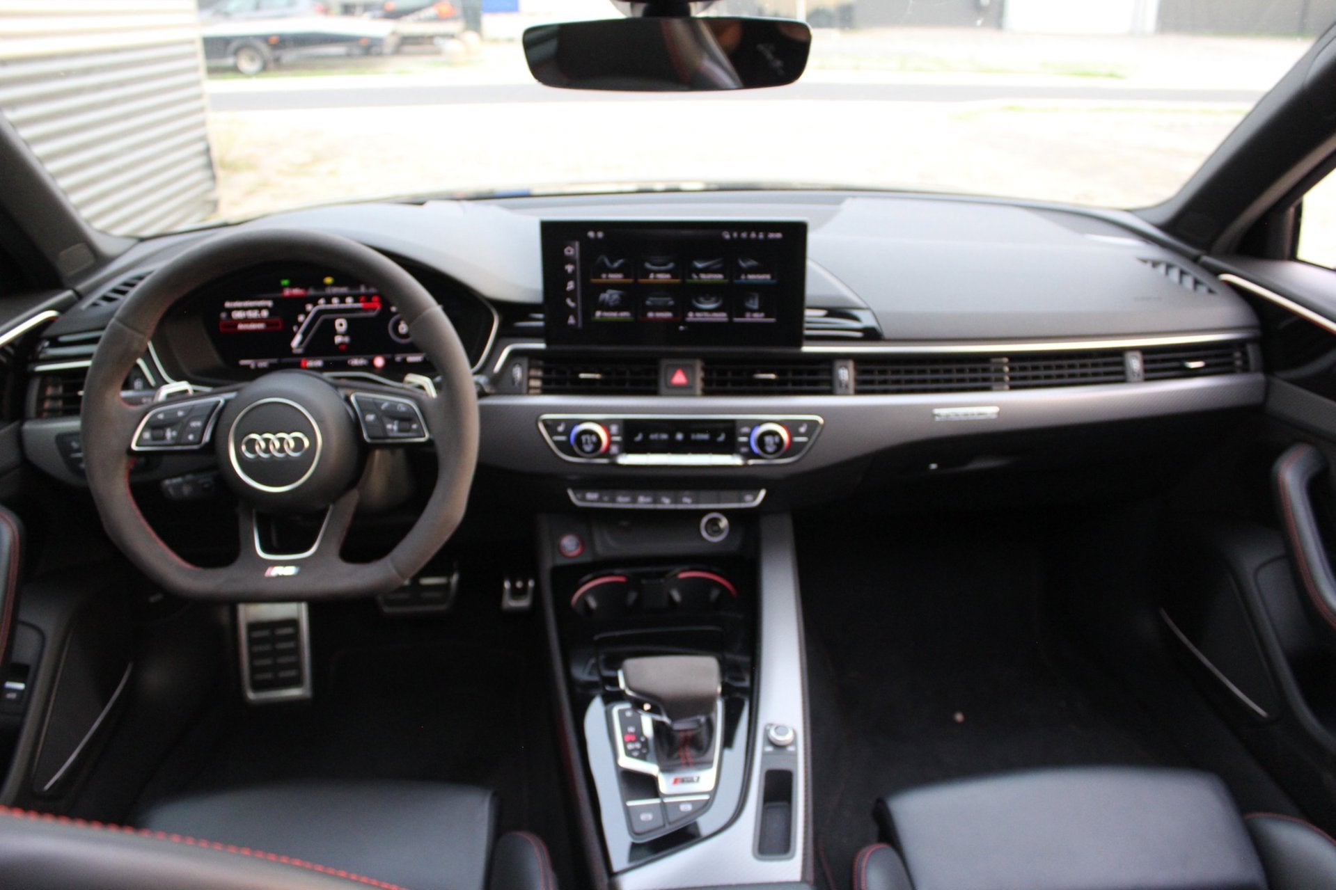 Audi A4 Avant 2.9 TFSI RS 4 quattro | Panoramadak | Keramisc, Auto's, Dealer onderhouden, Gebruikt, Zwart, Vierwielaandrijving