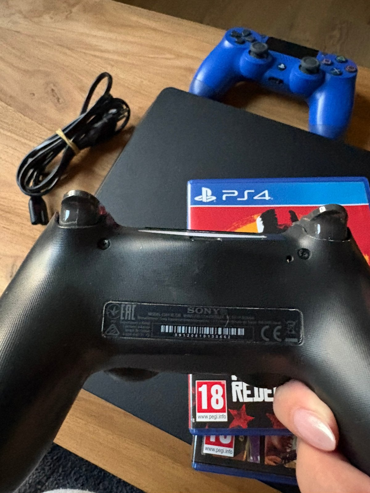 Foto 6 van Playstation 4 slim