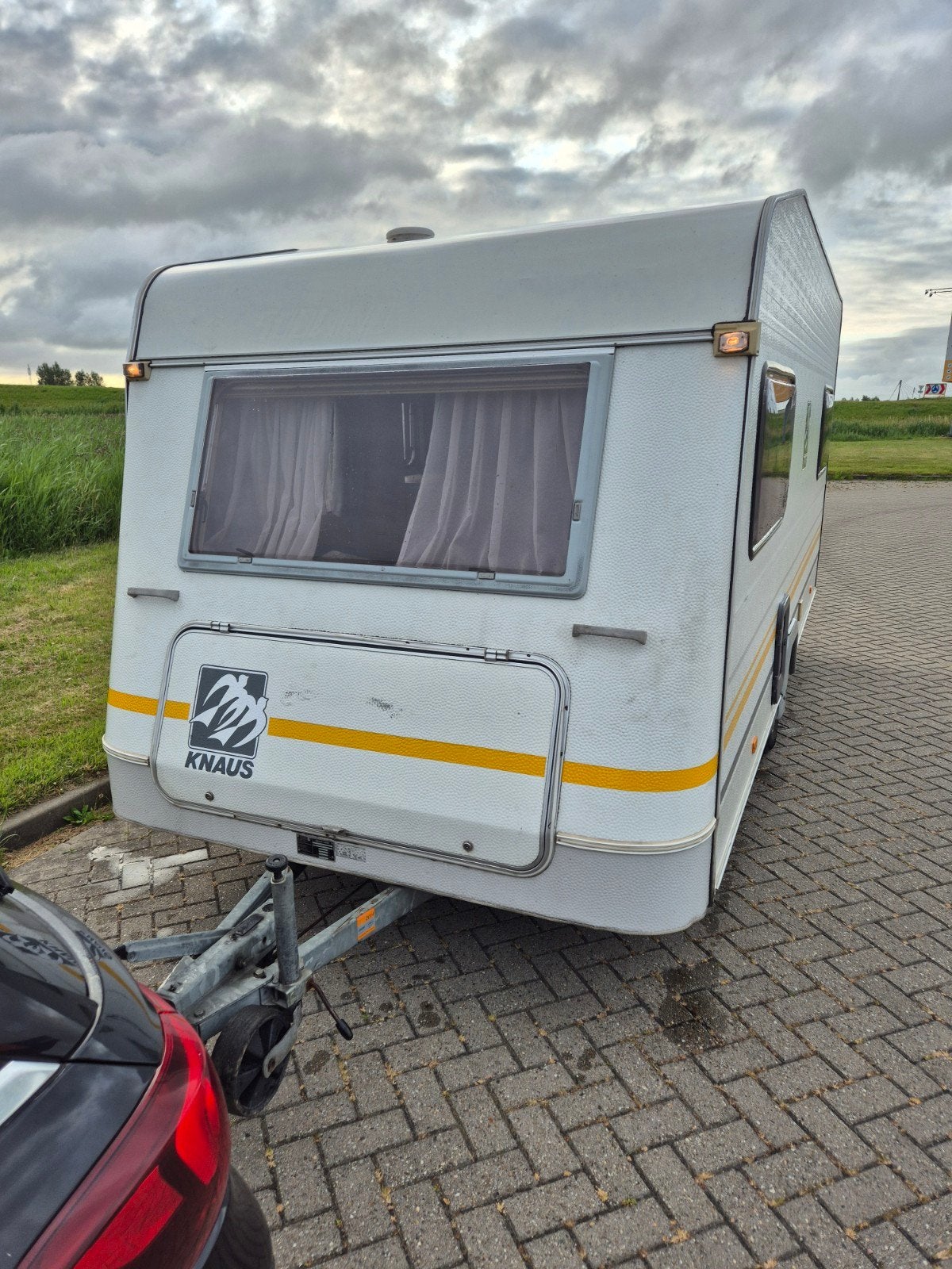 Knaus sudwind 1993, Caravans en Kamperen, Caravans, Rondzit, Luifel, Knaus, Tot en met 4