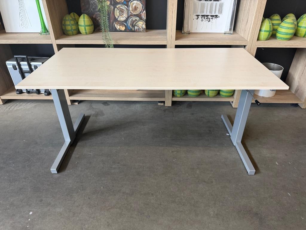 Verstelbaar bureau met slinger en kabelgoot, 11 st, Huis en Inrichting, Bureaus, 160 cm, Gebruikt, Spaanplaat of MDF, Ophalen of Verzenden