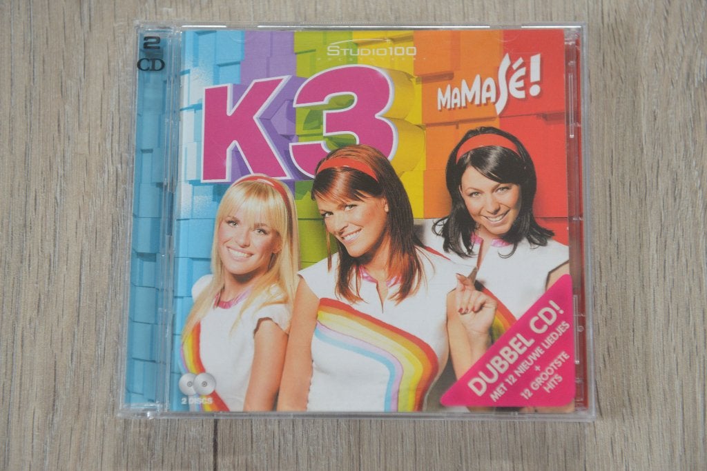 K3 -- MAMASE 2CDbox 24 geweldige nummers, Cd's en Dvd's, Cd's | Kinderen en Jeugd, Boxset, Verzenden, 6 tot 9 jaar, Bonusmateriaal