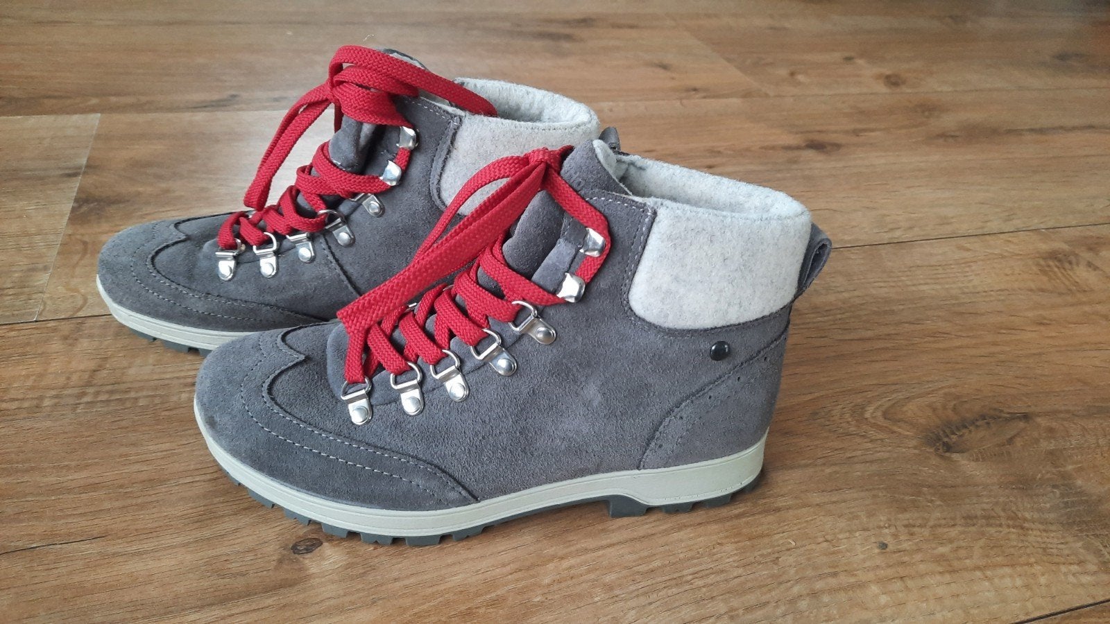 Dames schoenen van Hush Puppies maat 37, Lage of Enkellaarzen, Ophalen of Verzenden, Grijs, Hush Puppies
