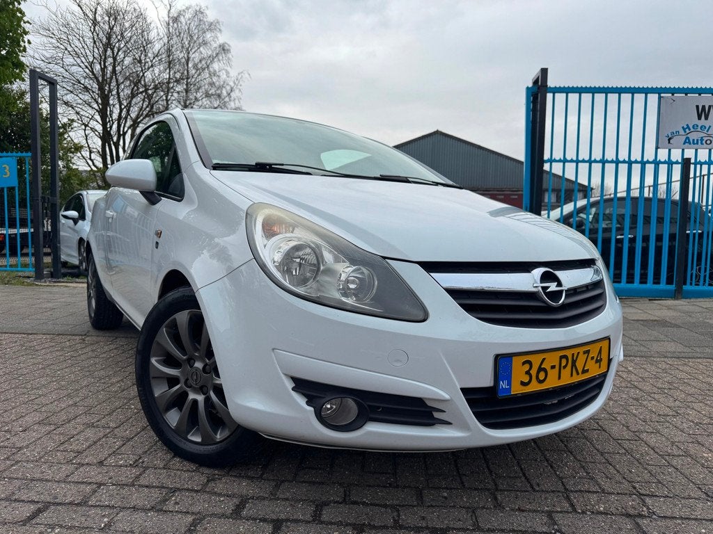Opel Corsa 1.2-16V 111 Edition A-C Elek Pakket Lmv Cruise, Voorwielaandrijving, Euro 5, Zwart, 1229 cc