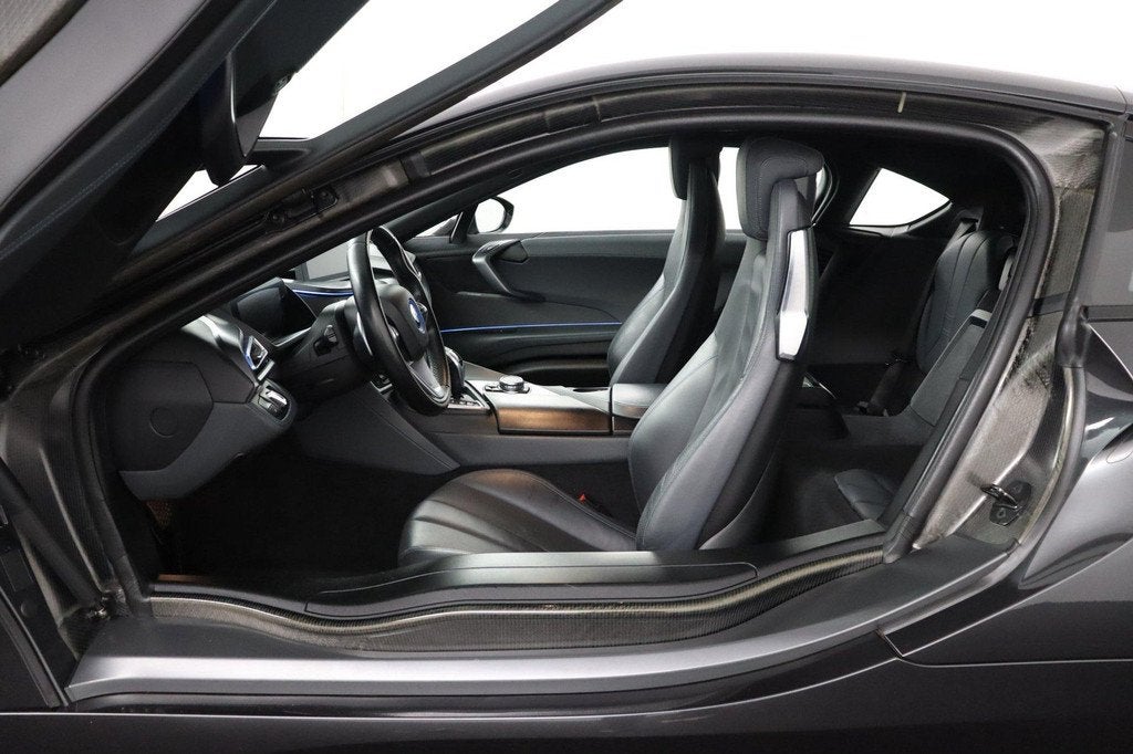 BMW i8 1.5 |NAP|Harman&Kardon|, Auto's, BMW, Automaat, Gebruikt, 4 stoelen, 7 kWh