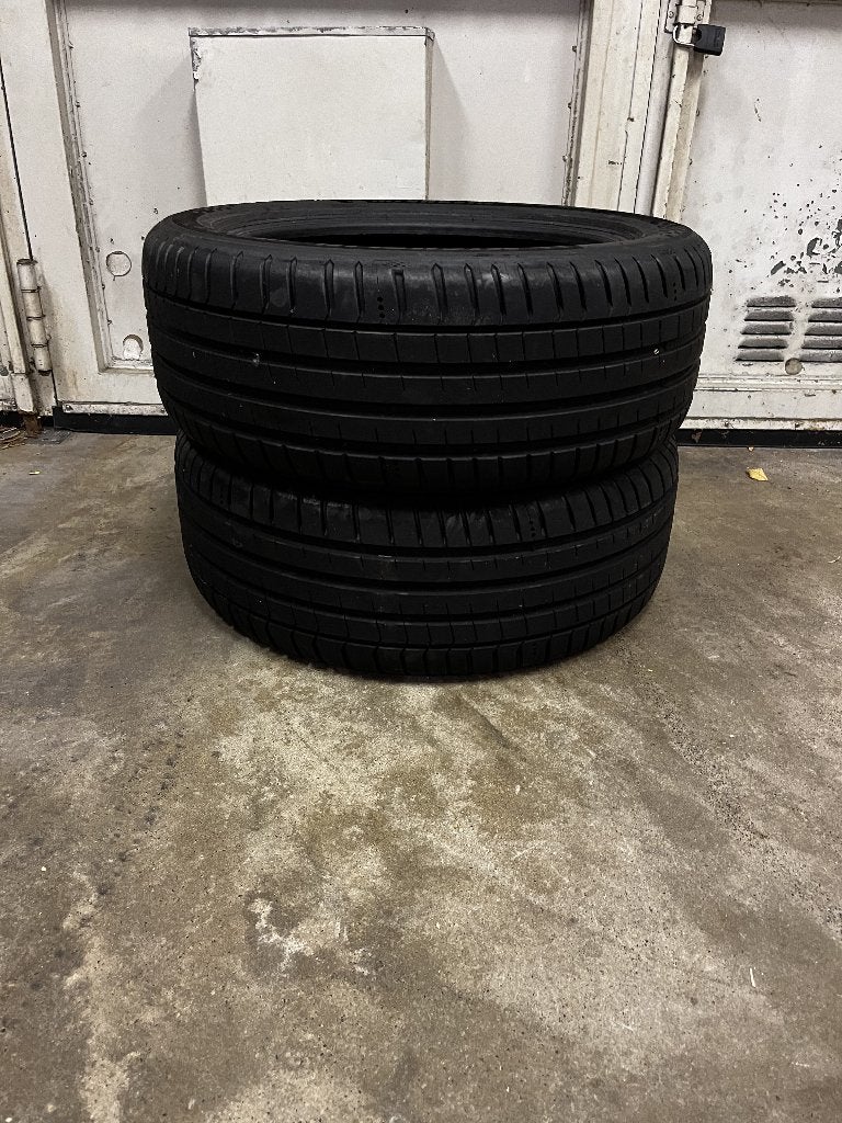 Michelin 225/50/18 twee stuks zomerbanden bijna nieuw., Ophalen, 18 inch, Gebruikt, Band(en)