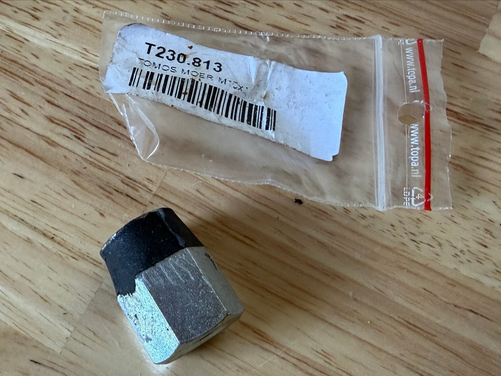 Tomos oliepomp aandrijving moer - Origineel T230813, Verzenden, Nieuw, Overige typen