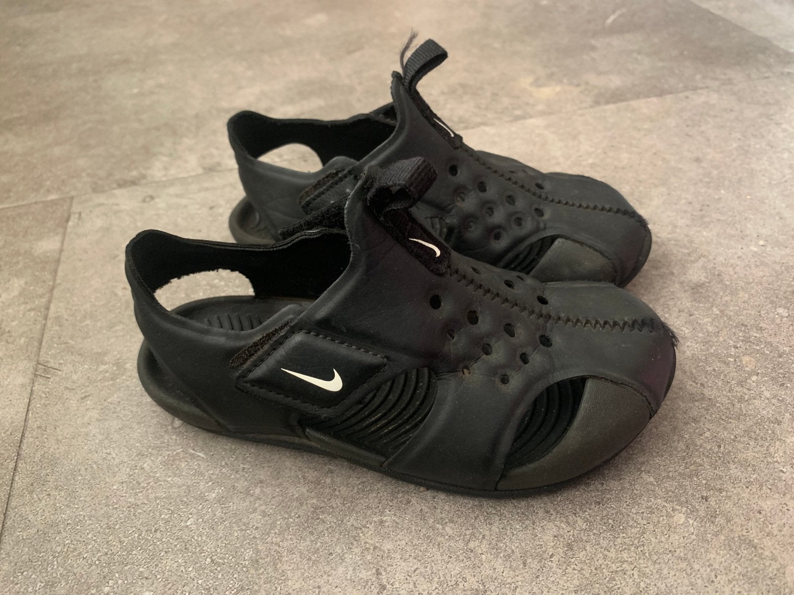 Nike sandaaltjes maat 26, Ophalen, Jongen of Meisje, Overige typen, Zo goed als nieuw
