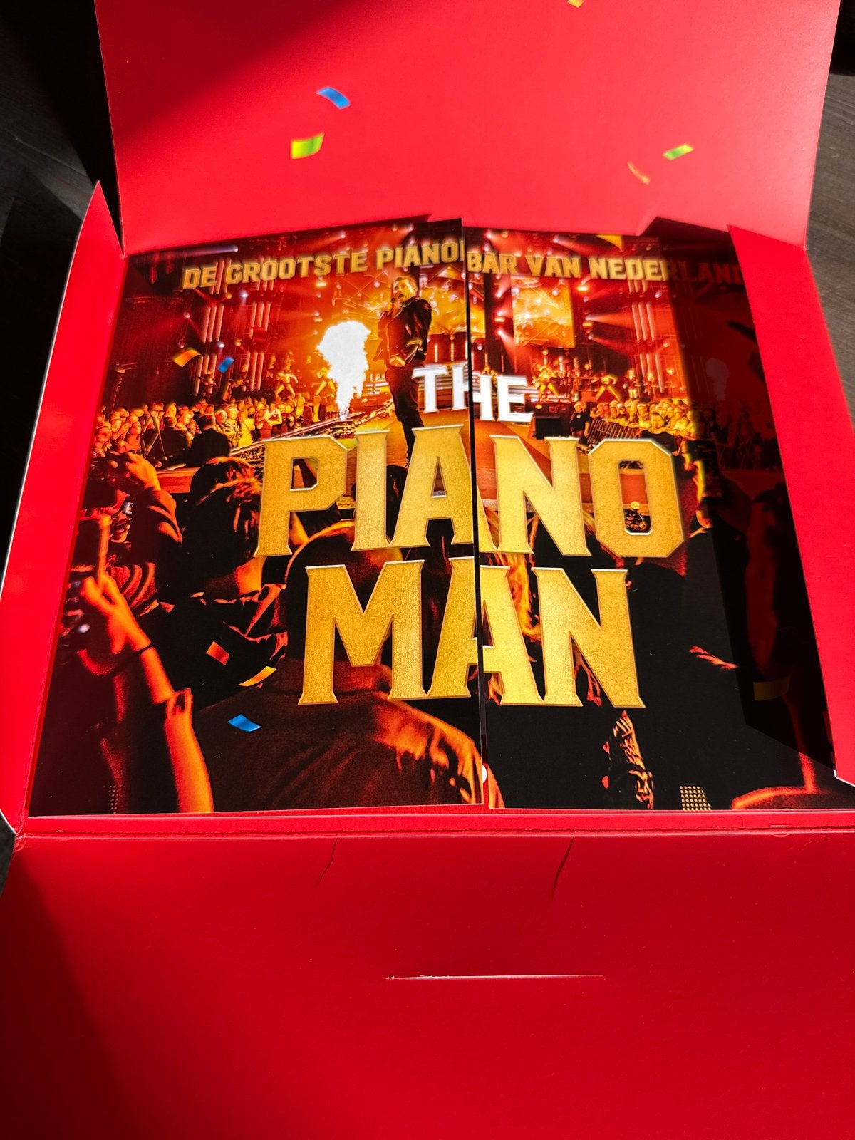 The piano man postcodeloterij, Twee personen, December