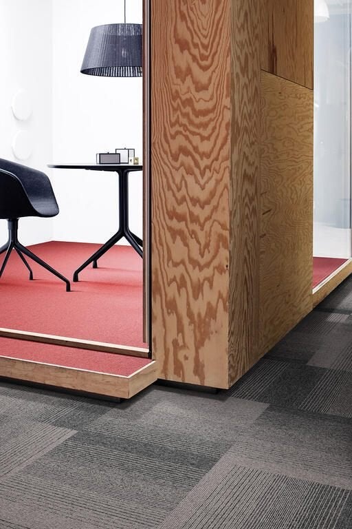 Tapijttegels met streepje en extra isolatie NIEUW Interface, Nieuw, Ophalen of Verzenden, 25 tot 50 m², Tapijttegels