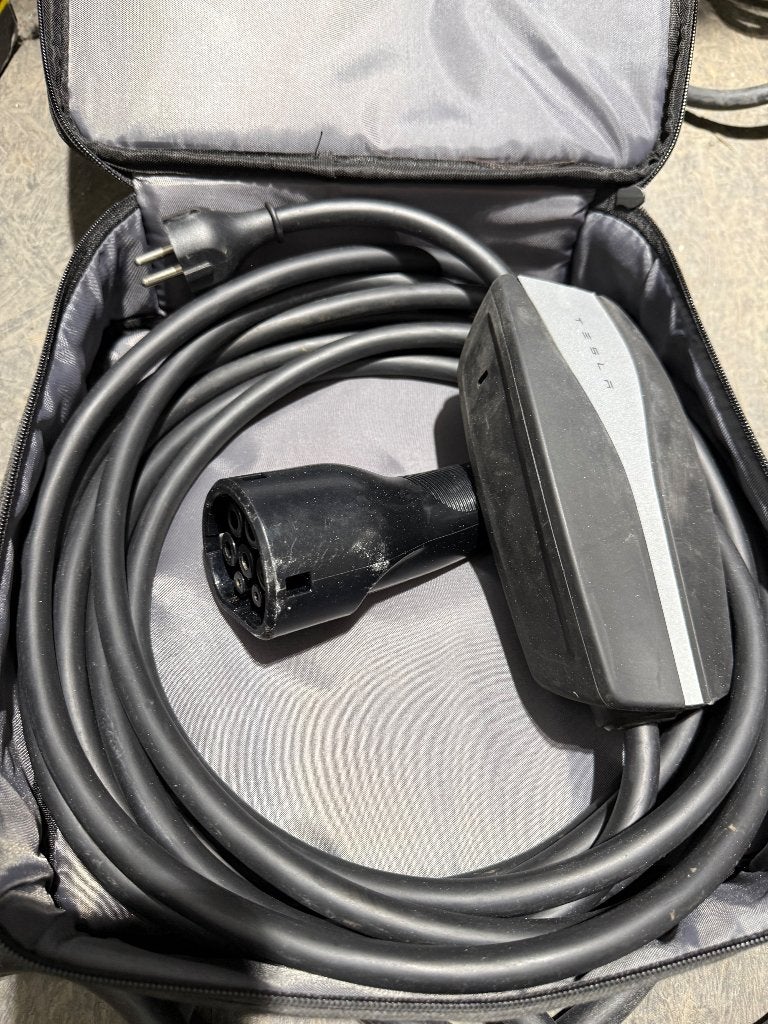 Originele Tesla Mobile Connector / mobiele laadkabel, Ophalen of Verzenden, Gebruikt, Laadkabel