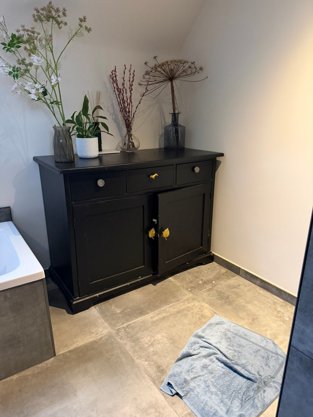 Leuke dressoir kast, Ophalen, Zo goed als nieuw, 25 tot 50 cm