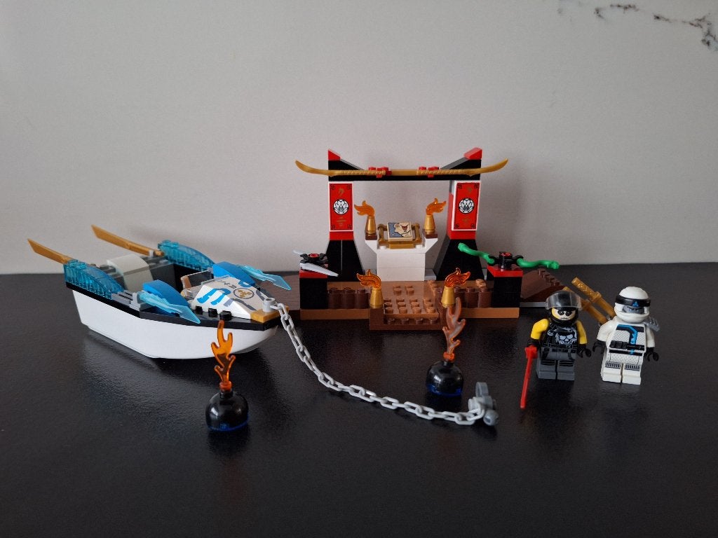 Lego 10755 Ninjago jr - Zane’s ninjabootachtervolging, Lego, Ophalen of Verzenden, Zo goed als nieuw, Inclusief minifiguren