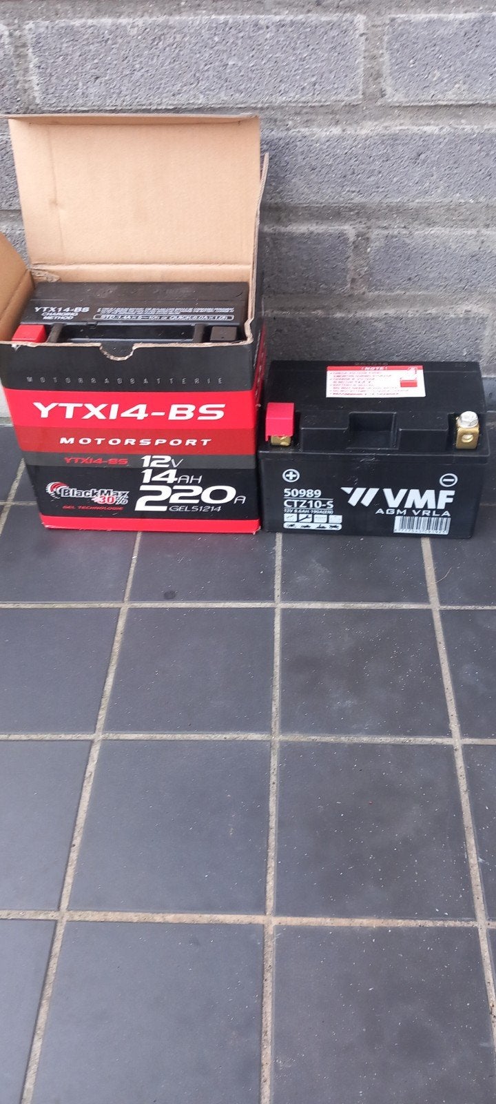 Motoraccu YTX14-BS 12V 12Ah 220A (nieuw in doos), Ophalen of Verzenden, Zo goed als nieuw