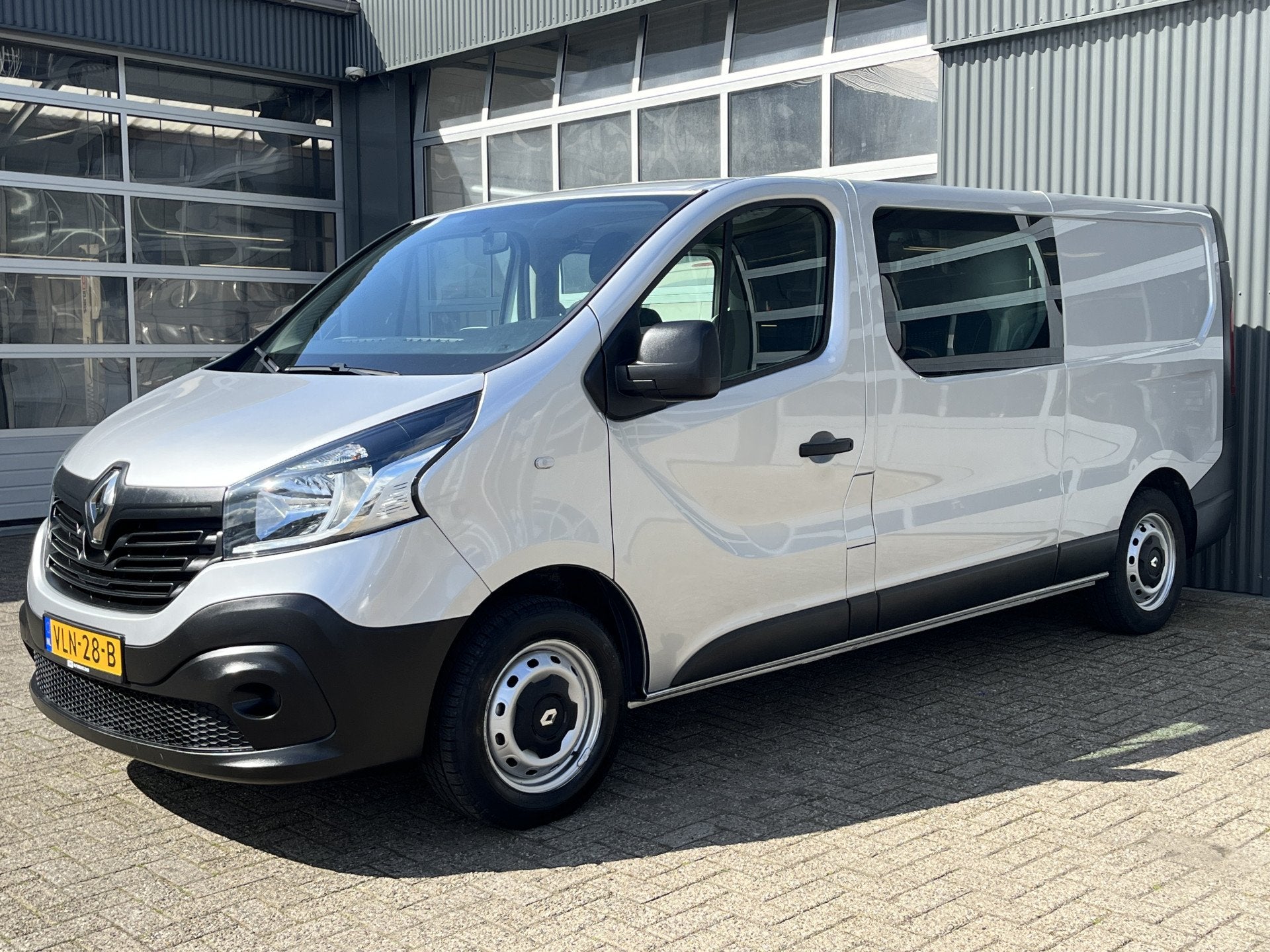 Renault Trafic 1.6 dCi T29 L2H1 DC Marge Btw / Bpm vrij Airc, Auto's, Voorwielaandrijving, Verwarmde buitenspiegels, Gebruikt