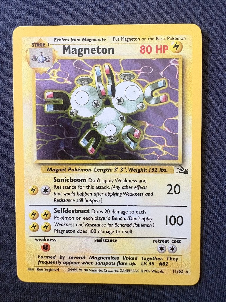 Magneton Holo - Fossil 11/62 - Near Mint, Hobby en Vrije tijd, Verzamelkaartspellen | Pokémon, Ophalen of Verzenden, Nieuw
