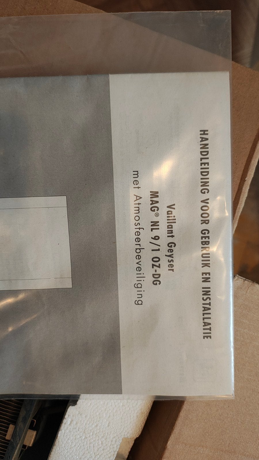 Vaillant Geiser MAG NL 9/1 OZ-DG - Nieuw in doos, Doe-het-zelf en Verbouw, Ophalen, Aardgas, Minder dan 20 liter, Onbekend