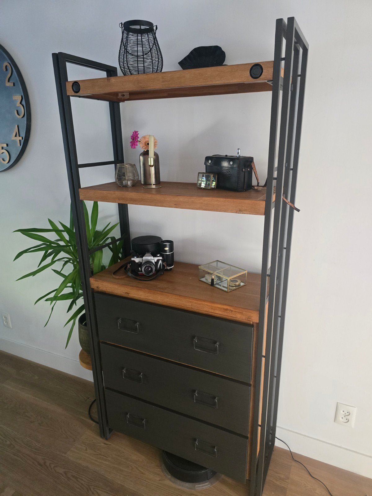 Industriële Vitrinekast Mango Hout en Metaal, Huis en Inrichting, Gebruikt, 50 tot 100 cm, Met lade(s), 25 tot 50 cm