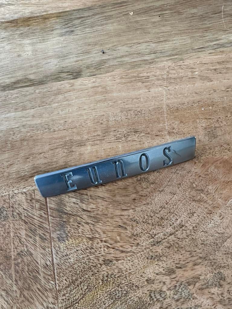 Mazda MX5 Eunos Embleem, Auto-onderdelen, Gebruikt, Voor, Ophalen of Verzenden, Mazda