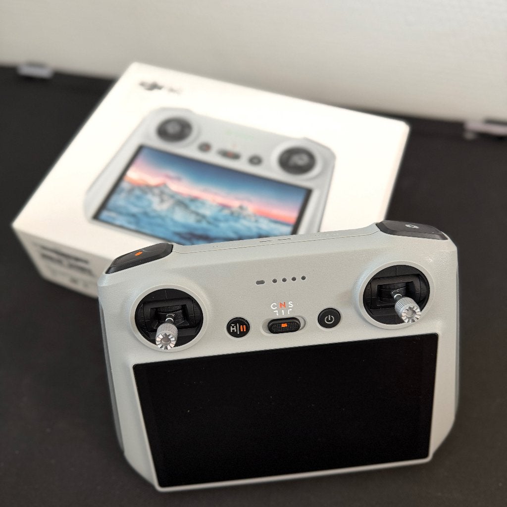 DJI RC Controller (Met ingebouwd scherm), Audio, Tv en Foto, Drones, 5 tot 10 kilometer, Ophalen of Verzenden, Zo goed als nieuw