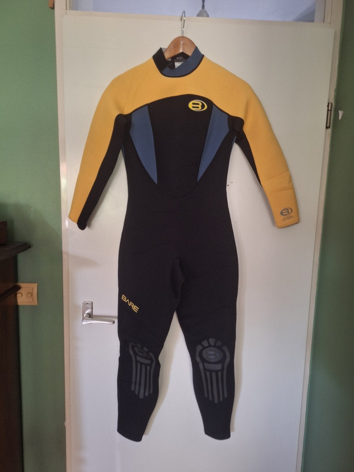 Bare Velocity Wetsuit - Maat 12 (Schouder 45cm, Been 70cm), Wetsuit, Bare, Ophalen of Verzenden, Zo goed als nieuw