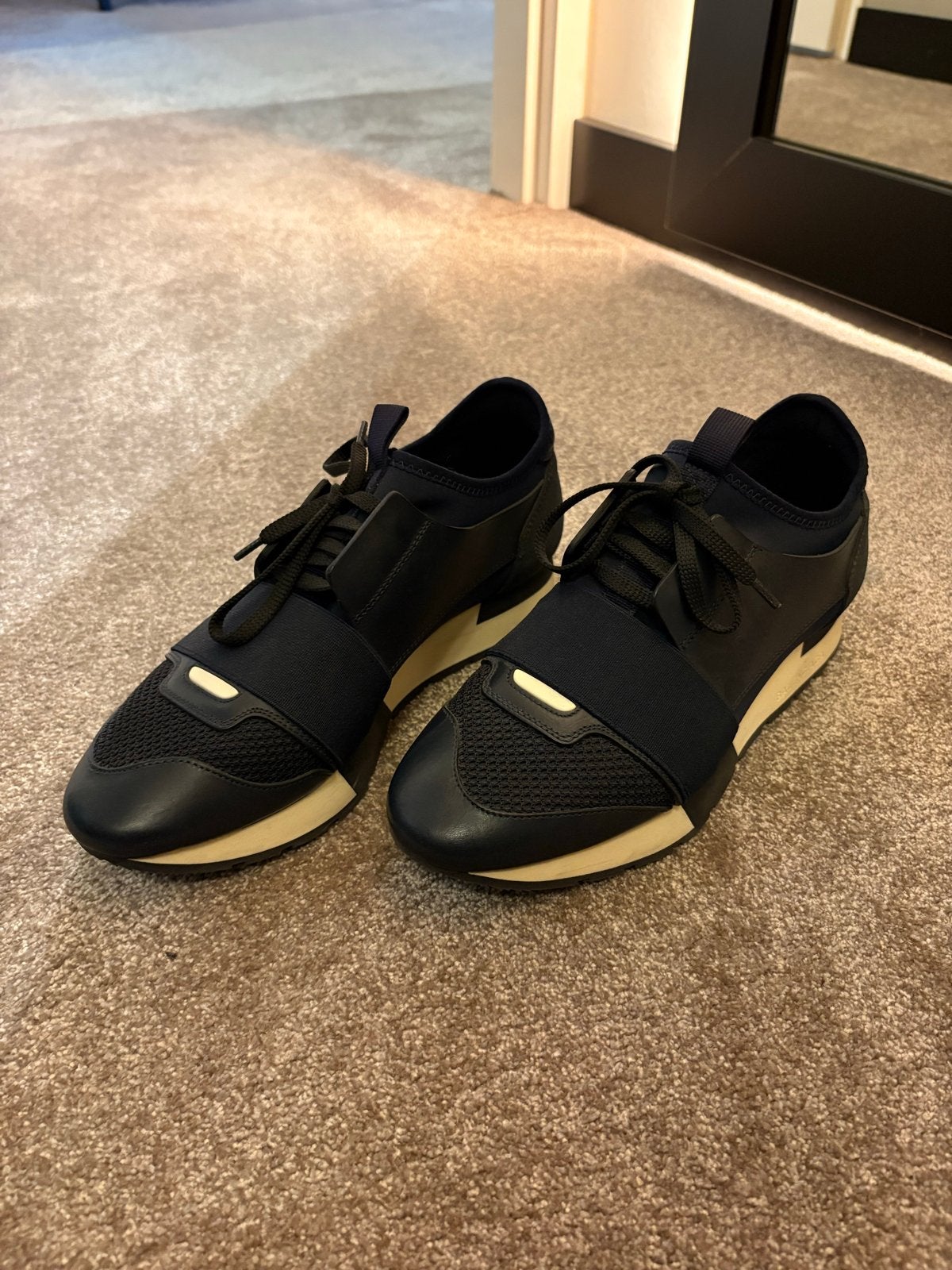 Balenciaga Race Runners - Maat 38 - NIEUW, Ophalen of Verzenden, Zo goed als nieuw, Zwart, Sneakers of Gympen
