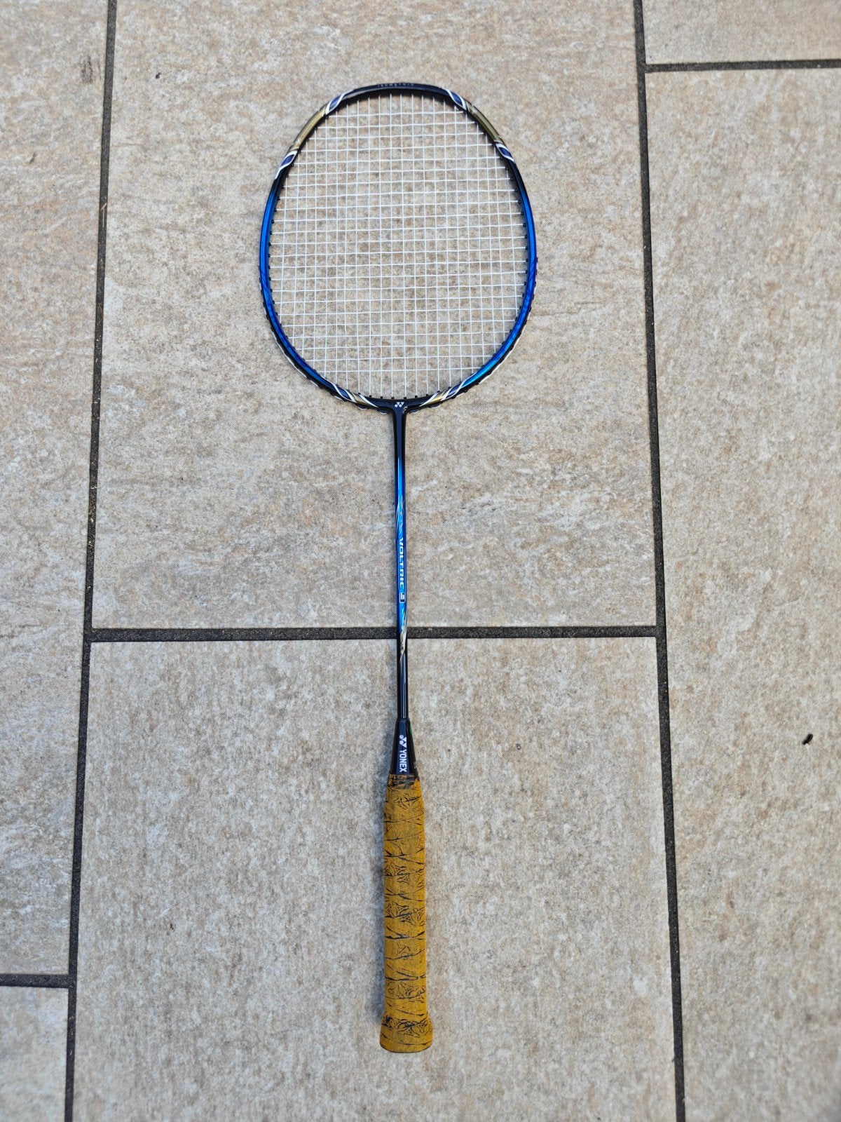 Yonex Voltric 9 Badmintonracket, Sport en Fitness, Ophalen, Gebruikt, Racket(s)