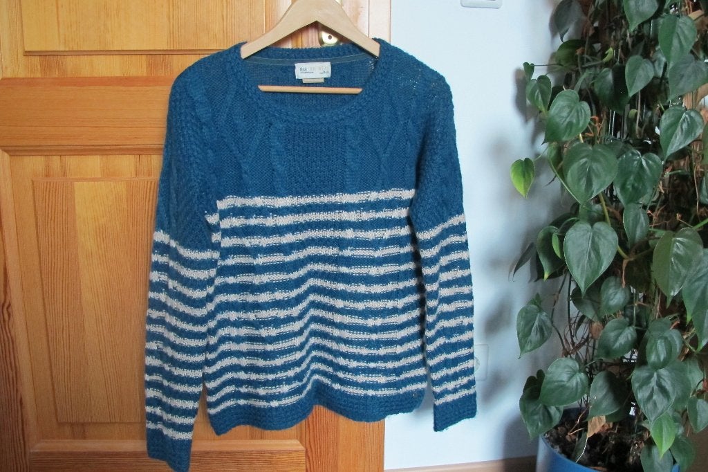 Blue & white striped sweater (Bershka), Maat 38/40 (M), Blauw, Nieuw, Bershka