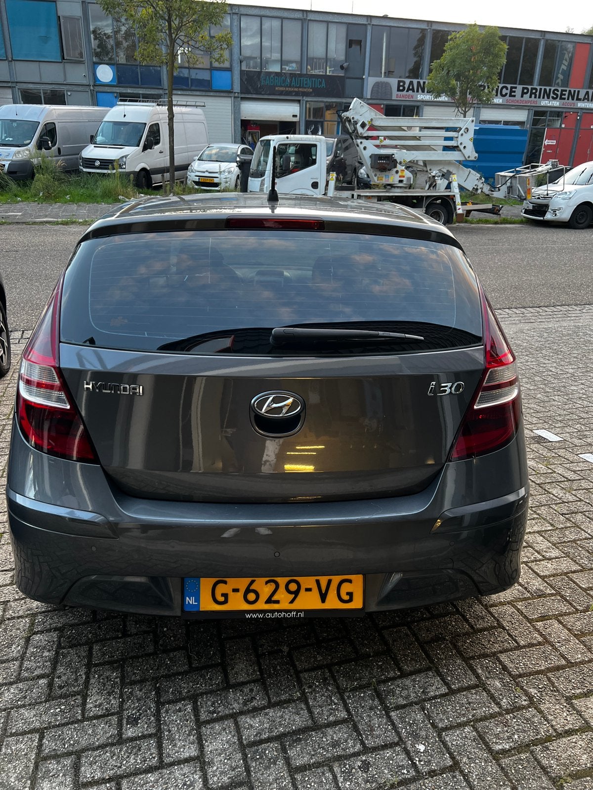 Hyundai i30 1.4 I Cvvt 5DR 2010 Grijs, Auto's, Voorwielaandrijving, 4 cilinders, 1396 cc, 1200 kg