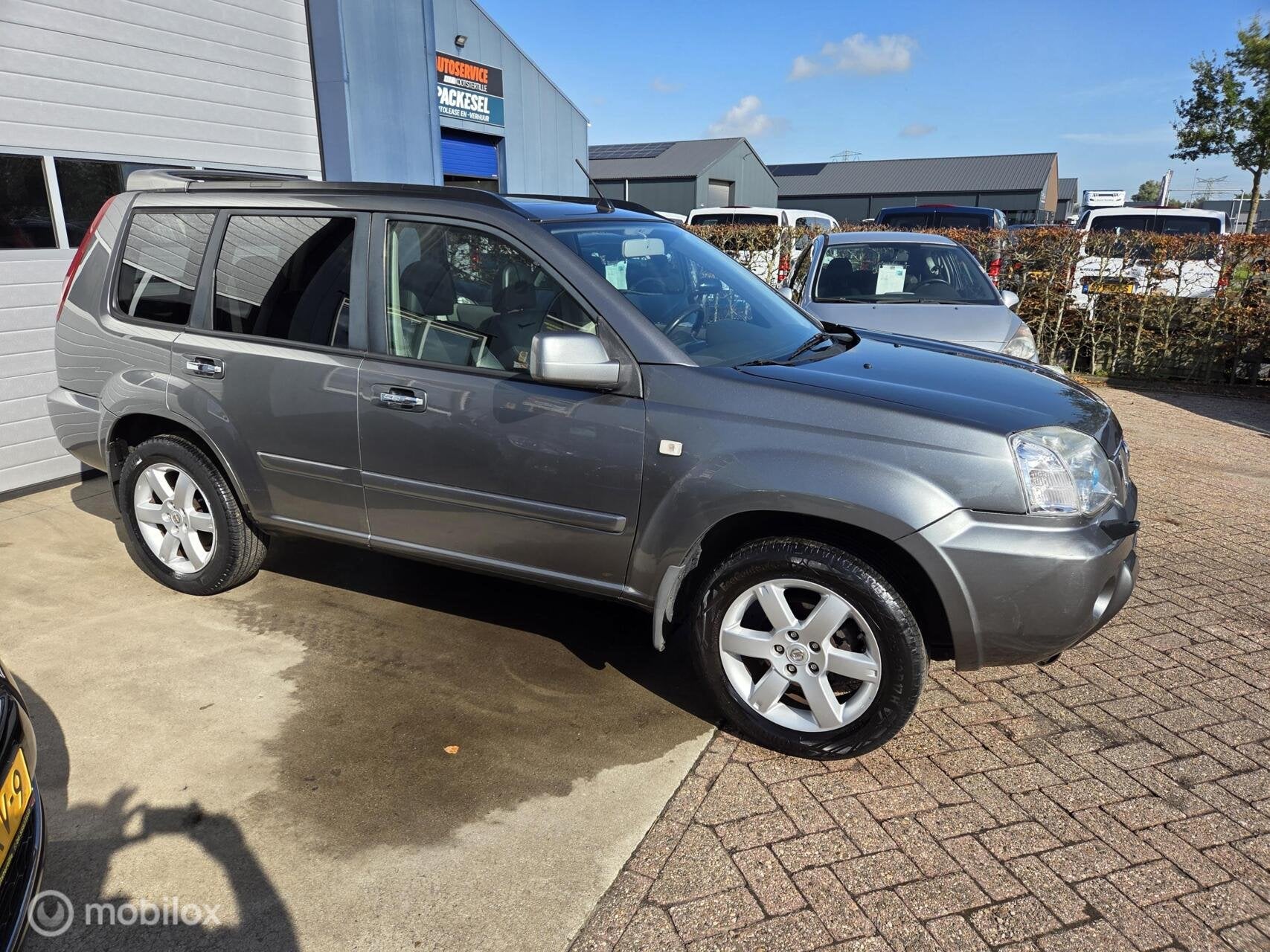 NISSAN X-TRAIL 2.5 165 ch BVA COLOMBIANA PREMIUM 4x4 - ATTELAGE - CUIR - GPS - PANO - 159990 KM