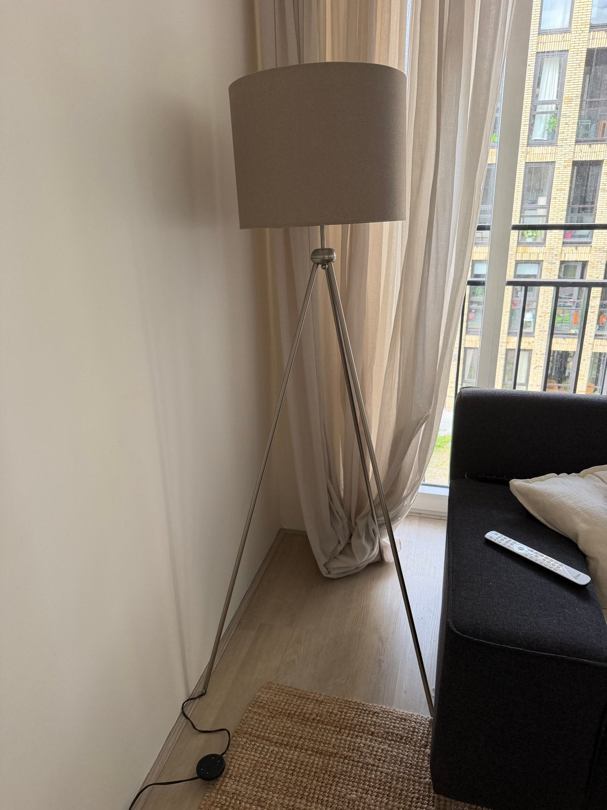 Stijlvolle staande lamp met stoffen kap, Ophalen, Zo goed als nieuw, Metaal, 150 tot 200 cm