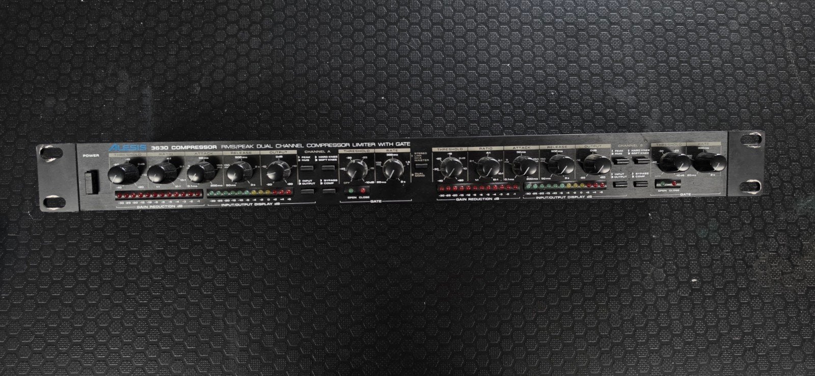 ALESIS 3630 COMPRESSOR, Ophalen of Verzenden, Compressor