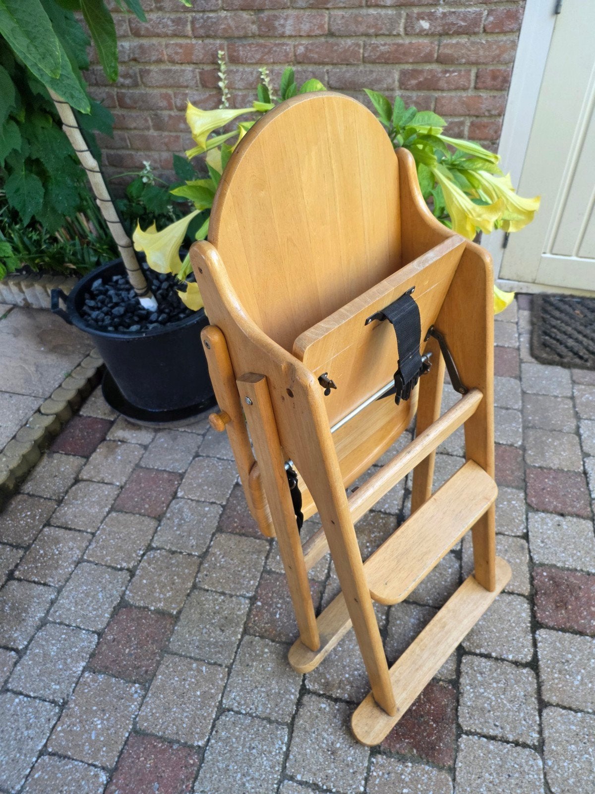 Stevige inklapbare kinderstoel met eetblad en gordel, Kinderen en Baby's, Kinderstoelen, Ophalen, Gebruikt, Inklapstoel, Gordel(s)