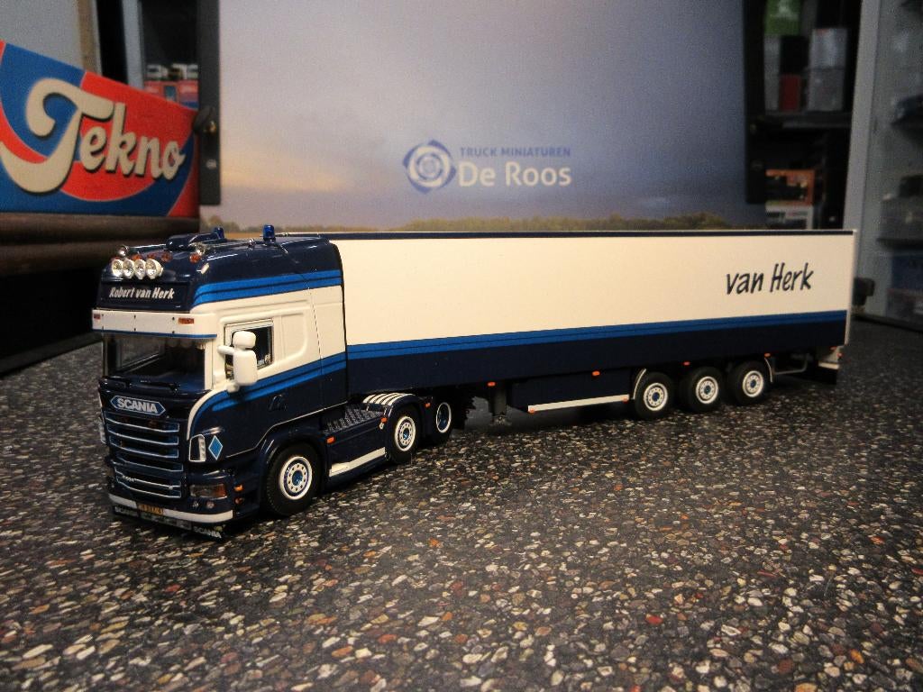 WSI Scania R 50 Robert van Herk met certificaat, Ophalen of Verzenden, Nieuw, Bus of Vrachtwagen, Wsi