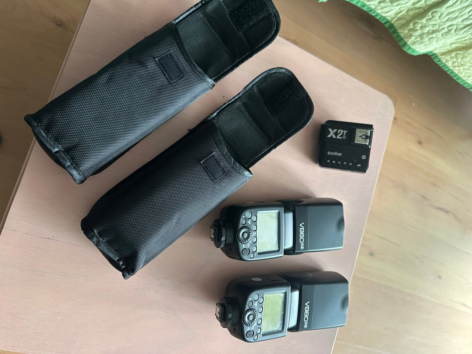 Godox V860II-S (2x) + X2T trigger Sony + brackets + paraplu, Ophalen of Verzenden, Zo goed als nieuw, Telelens
