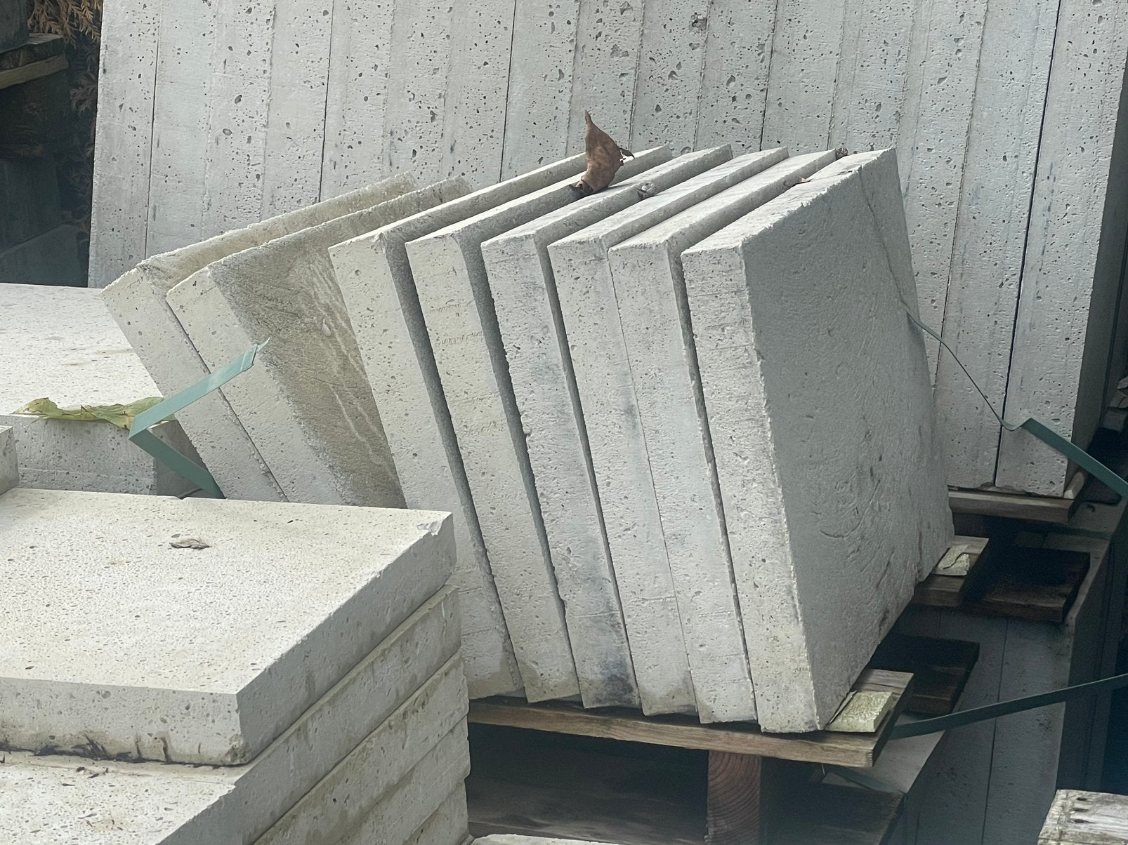 8 stuks Oud Hollandse tegels 60x40x5cm Creme RESTPARTIJ, Ophalen, Nieuw, Beton, Terrastegels