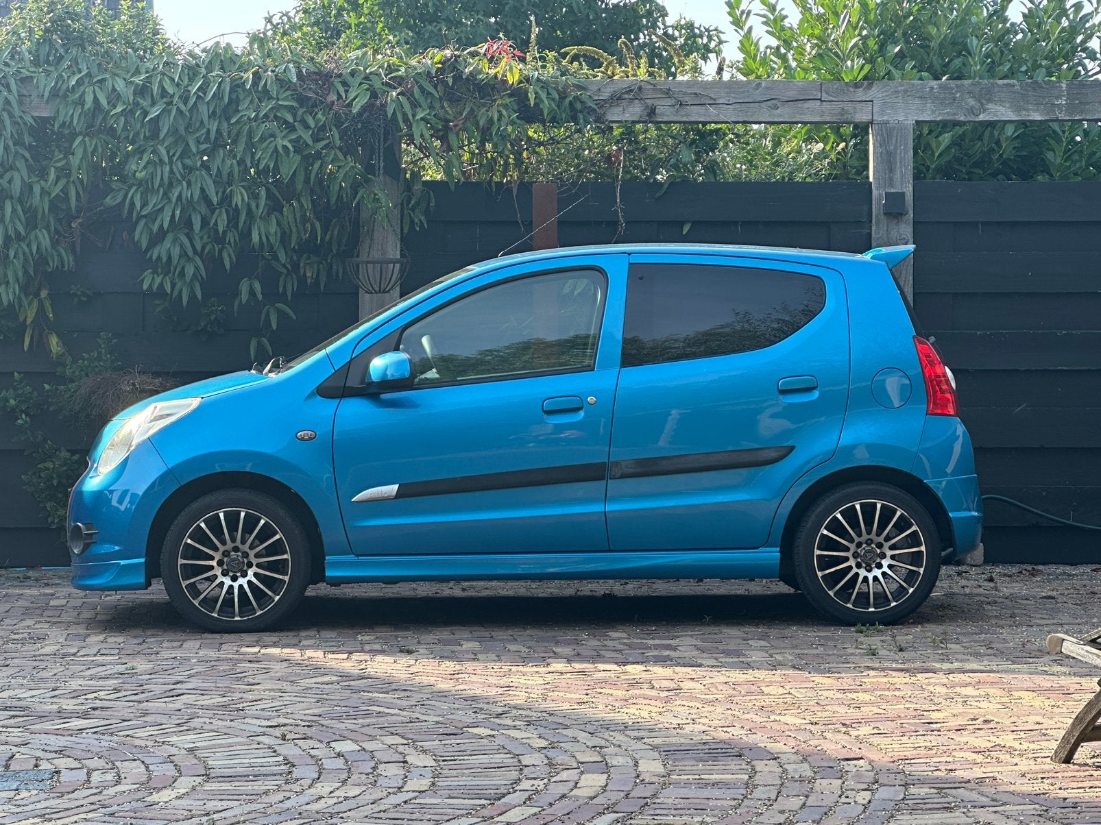 Suzuki Alto 1.0 2010 Blauw, Auto's, Voorwielaandrijving, 200 kg, Origineel Nederlands, Handgeschakeld