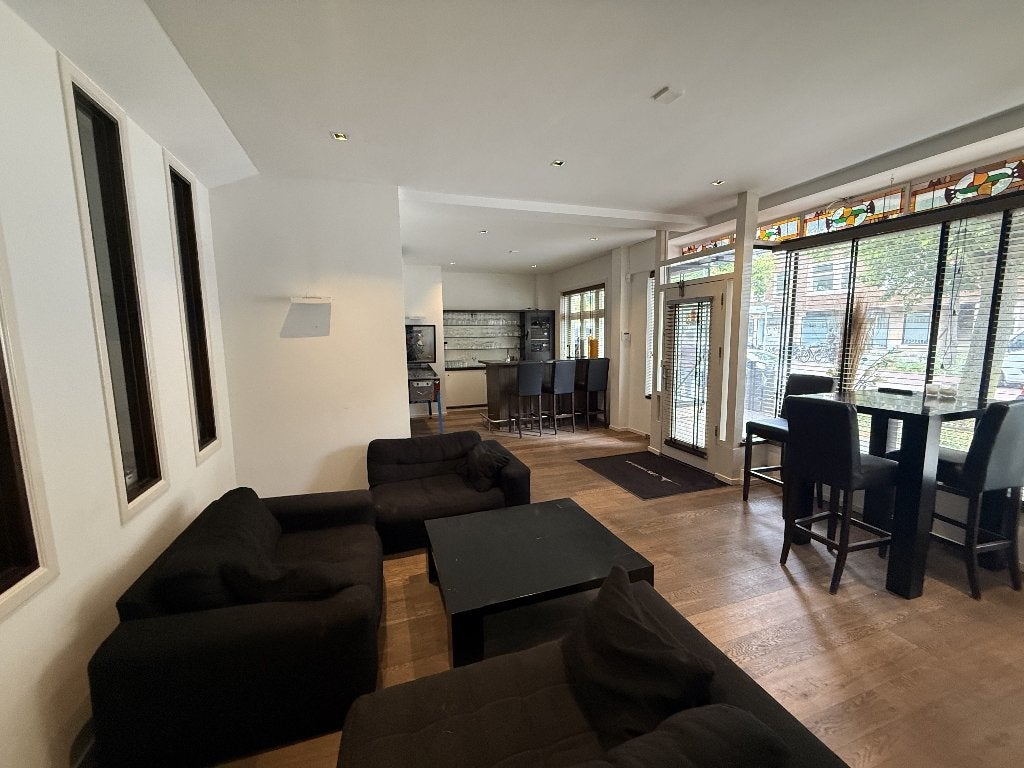 Exclusief kantoor te huur of ter overname | Amsterdam-Zuid, Huur, Kantoorruimte