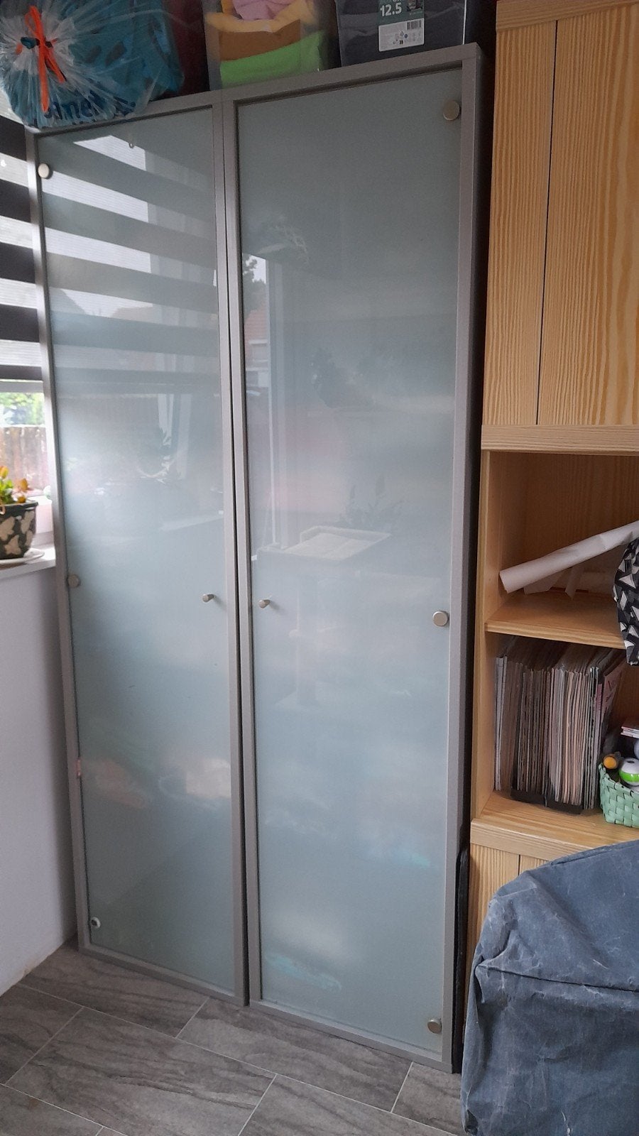 2 kasten van melkglas met glazen schappen en verlichting, Ophalen, Minder dan 50 cm, Glas, 150 tot 200 cm