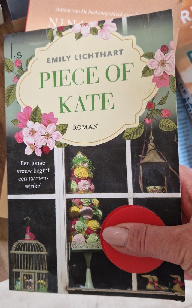 Piece of Kate - Roman van Emily Lichthart, Ophalen of Verzenden, Gelezen, Emily Lichthart, Nederland