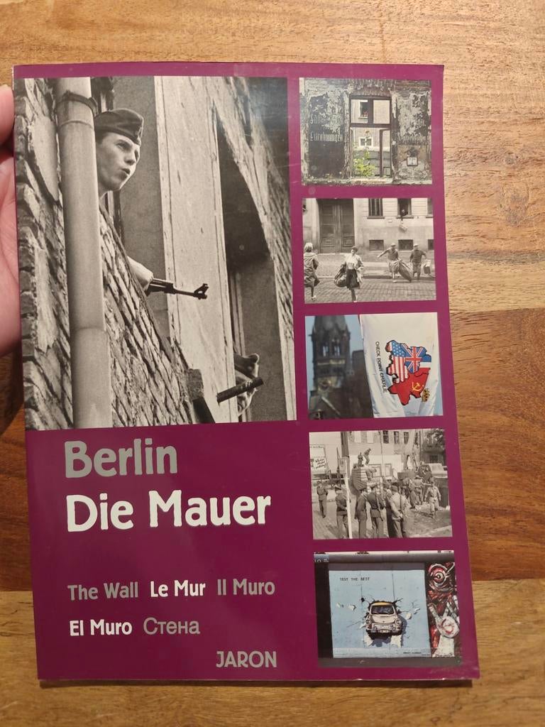 Berlin Die Mauer - The Wall - Boek over de Berlijnse Muur, Europa, Zo goed als nieuw, Ophalen, 20e eeuw of later